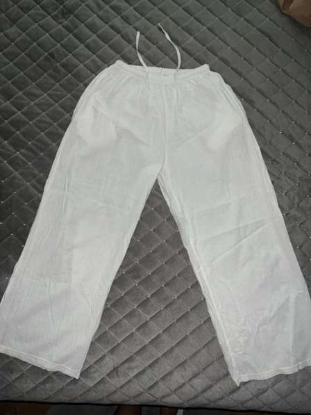 Свободные белые штаныы