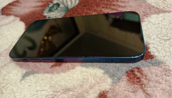 Телефон iPhone 12 в Ростове-на-Дону