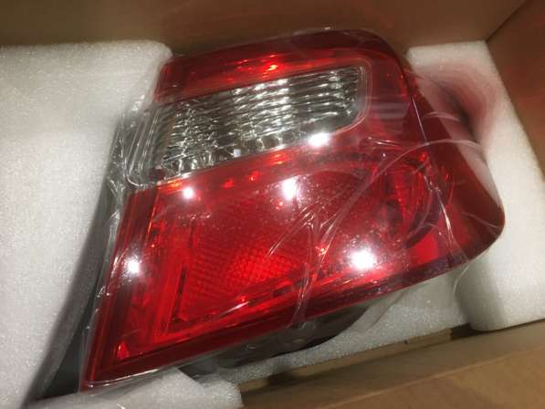 Задние фары на Camry 50 в Челябинске