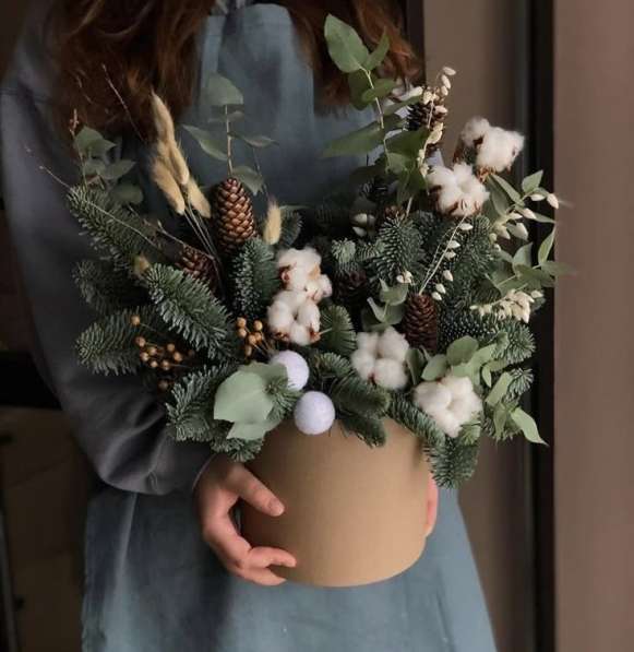 Новогодние композиции и букеты в Санкт-Петербурге фото 3