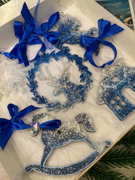 Ёлочные игрушки из эпоксидной смолы в Томске фото 3