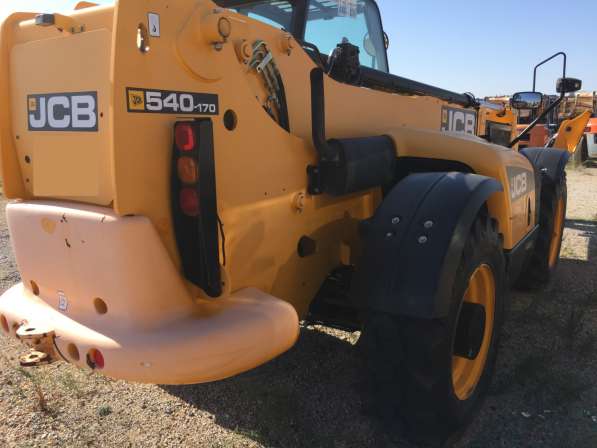 JCB 540-170 в фото 30