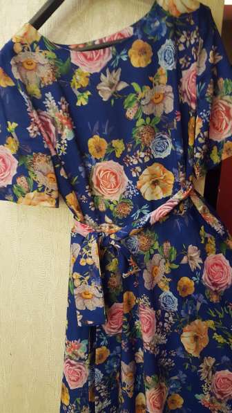 Платье вечернее в пол нарядное шелк 48-50 размер новое в фото 3