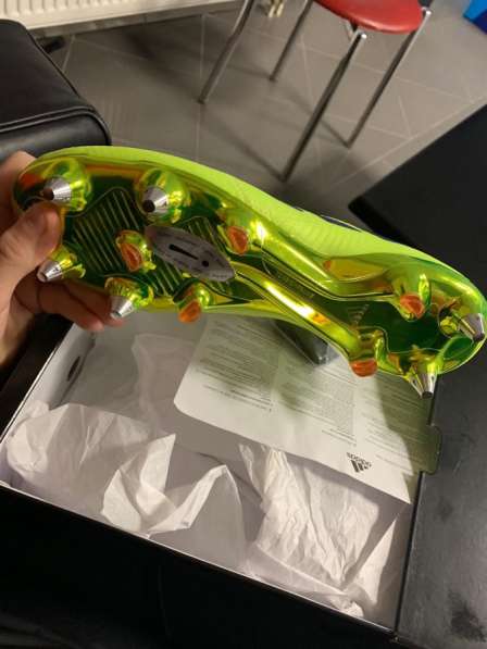 Футбольные бутсы в Москве