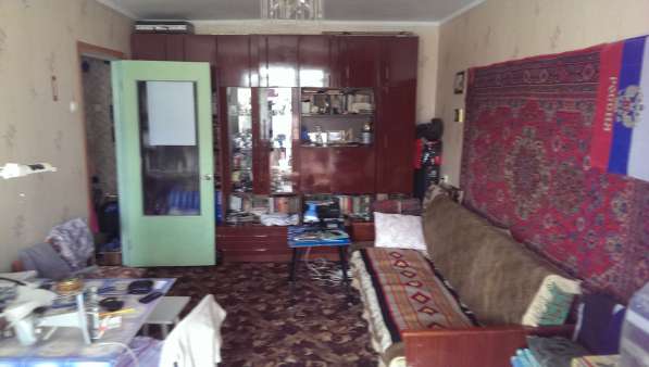 Продам 1 комнатную квартиру малосемеечного типа на Аральской