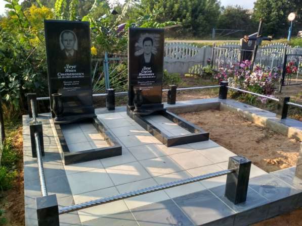 Установка памятников из гранита в Москве