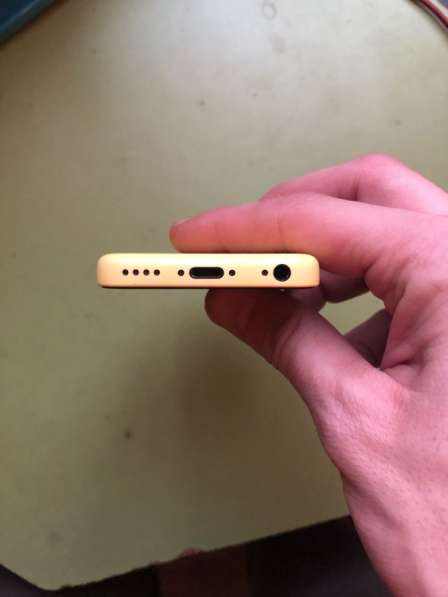 IPhone 5c 16gb в Видном фото 5