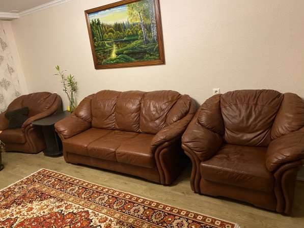 Продам мягкую мебель из натуральной кожи в Новосибирске