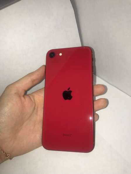 IPhone SE 2020 64 gb в Казани фото 3