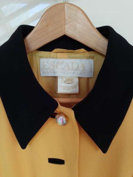 Комплект Escada пиджак+платье в Москве