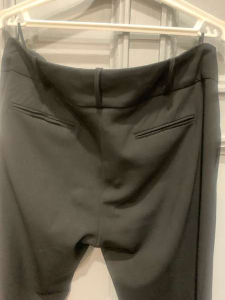 Продаю брюки женские BOSS в Москве