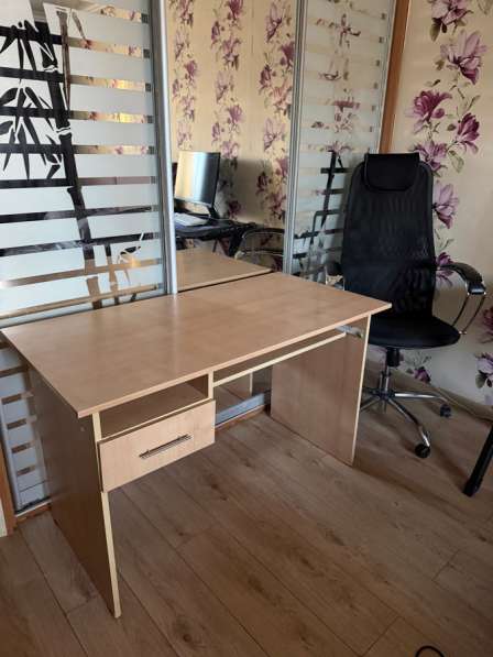 Стол (+стул)