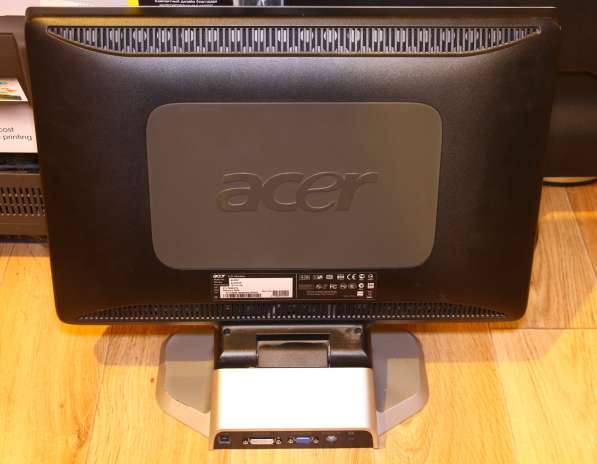 Рабочий монитор Acer AL2051W без внешнего БП в Красноярске фото 3