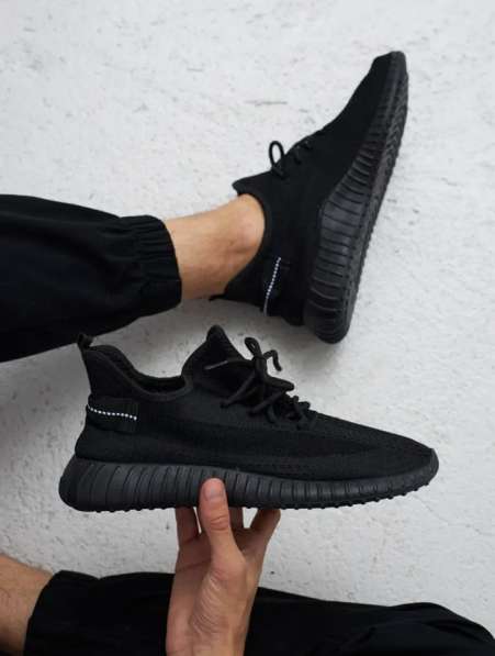 Кроссовки Yeezy в Москве фото 5