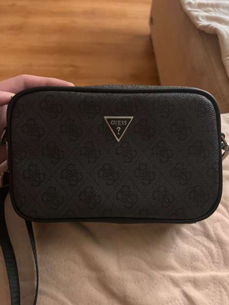 Оригинальная сумка guess