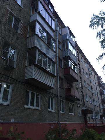 Продам двухкомнатную квартиру в г.Дзержинский. Этаж 5. Дом кирпичный. Есть балкон. в Дзержинском