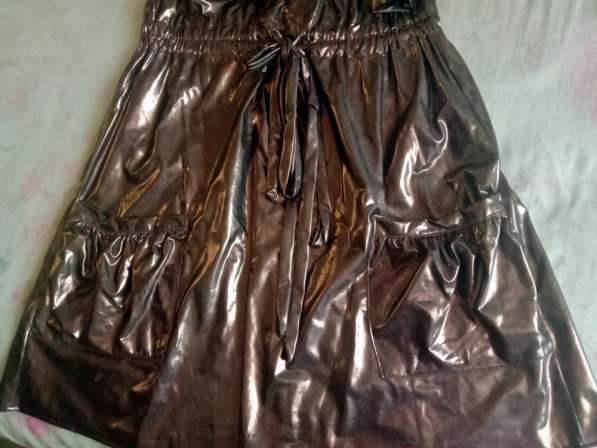 Платье с эффектом металлик с карманами в Орле фото 6