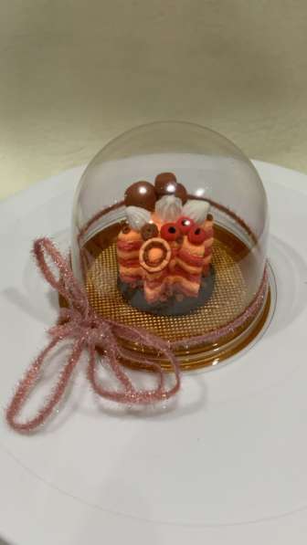 Пирожное из воздушного пластилина Покрытое лаком