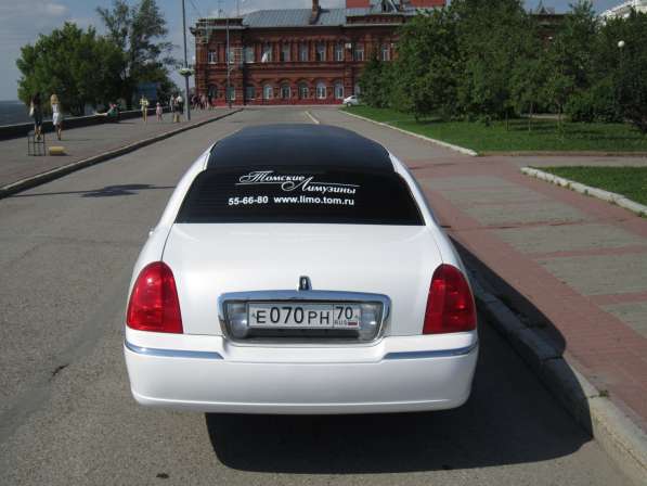 Прокат лимузина Lincoln Town Car Executive (белый) в Томске фото 7