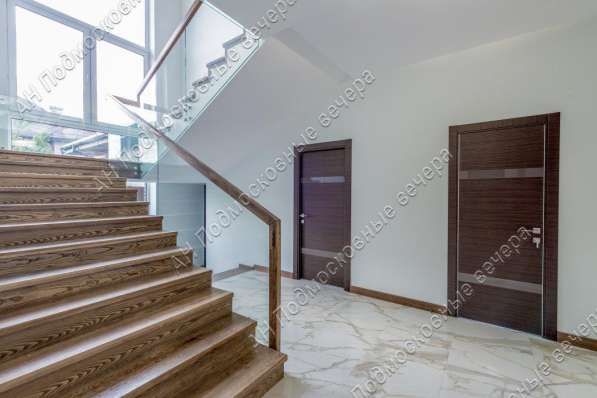 Продам коттедж в Москва.Жилая площадь 300 кв.м.Есть Газ, Водопровод. в Москве фото 10