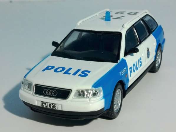 полицейские машины мира №38 AUDI A6 AVANT полиция швеции