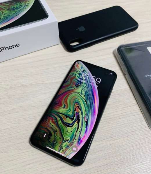 IPhone Xs Max 64gb на гарантии