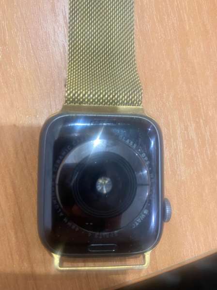 Продам Apple Watch 4 44мм