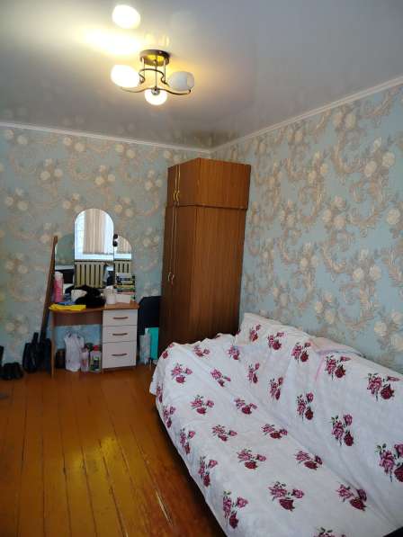 Комната 24кв. м в 2-кв. Тепличная, 3