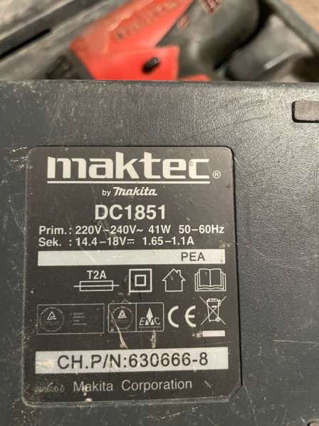 Шуруповерт maktec