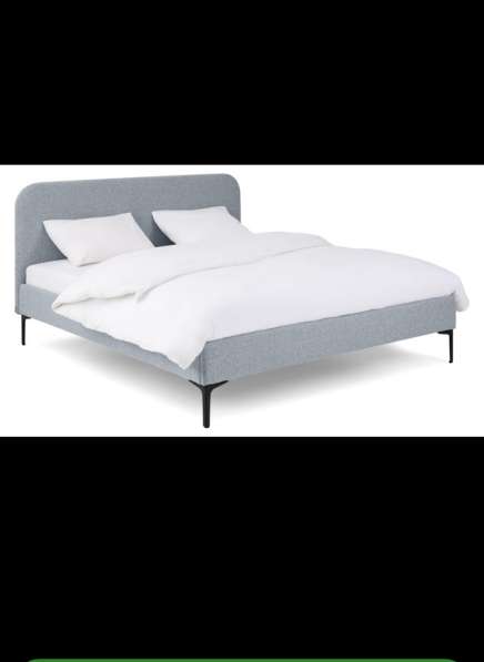 Двуспальная кровать