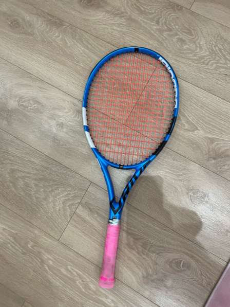 Теннисная ракетка
