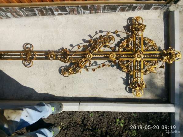 Кованый крест в Альметьевске фото 3