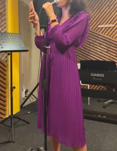 Платье фиолетовое Zara M