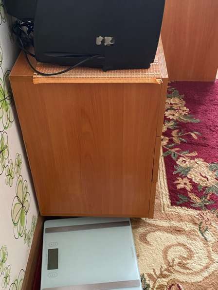 Компьютерный стол с тумбочкой в Екатеринбурге фото 3