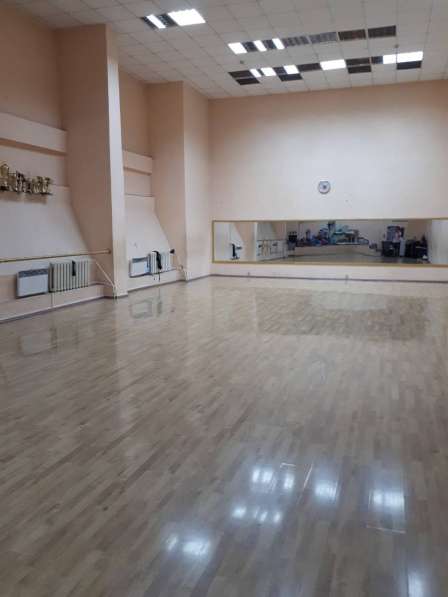 Почасовая аренда танцевального зала 120 кв. метров