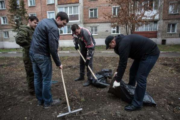 Грузчики на склад или производство в Москве