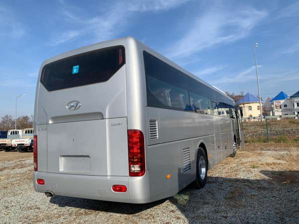 Туристический автобус Hyundai Universe Space Luxury в Челябинске фото 7
