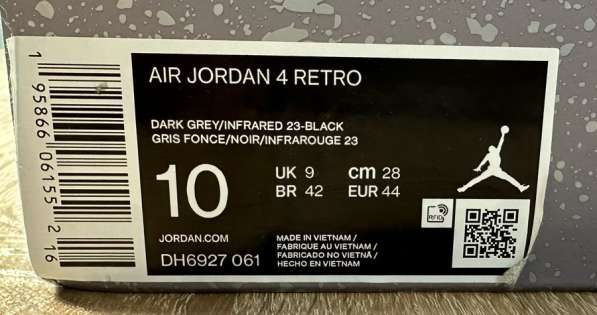 Nike Air Jordan 4 retro US 10 в Москве