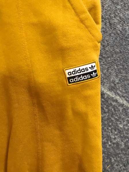 Костюм adidas в Санкт-Петербурге фото 3