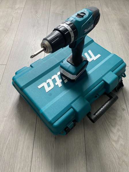 Шуроповерт Makita