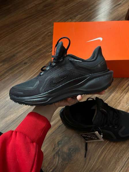 Кроссовки Nike в фото 4