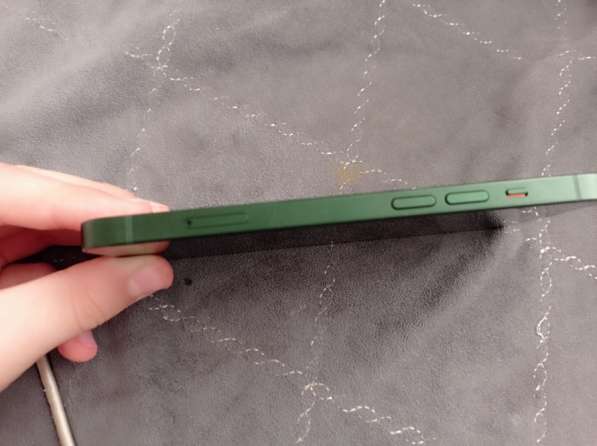 Прадаёться айфон 13 в Москве