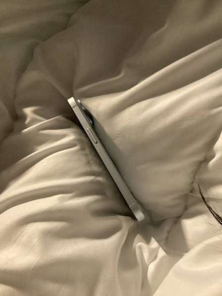 Айфон 15 в Москве фото 4