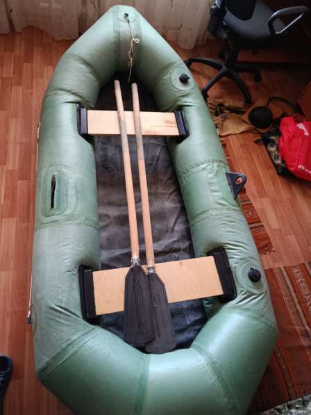 Продам резиновую лодку