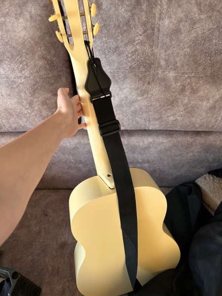 Гитара акустическая