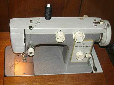 швейную машину Чайка 142М