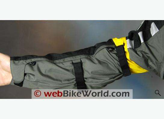 Мотоэкипировка BMW Motorrad GS в Санкт-Петербурге фото 3