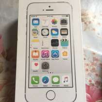 IPhone 5s: память 16 гб, серебряный цвет, в Ростове-на-Дону