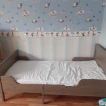 Шкаф и кровать в детскую в дар, в Королёве