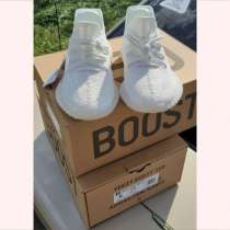 Кросовки Adidas YEEZY, в Перми